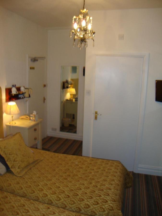 Sherwood Hotel - B&B Harrogate Szoba fotó